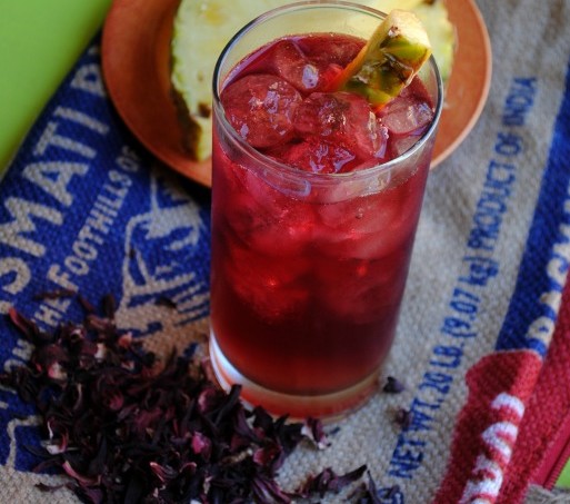 Hibiscus – Pineapple Rum Punch