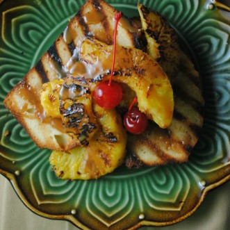 grilled-pound-cake-roasted-fruit-VianneyRodriguez-sweetlifebake