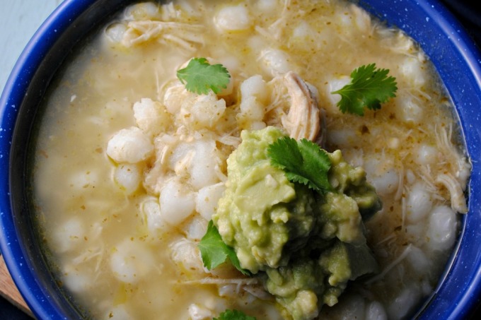 pozole-verde-pollo-chicken-slowcooker-VianneyRodriguez