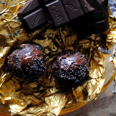 Chocolate Seed Bombs {Giveaway}
