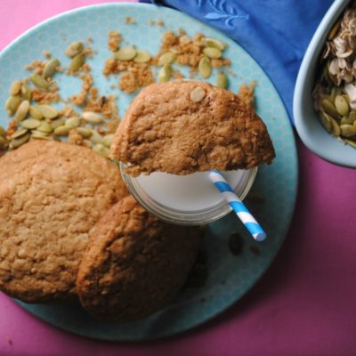 Oatmeal Pepita Butter Cookies – Galletas de Avena y mantequilla de Pepita  {Giveaway}