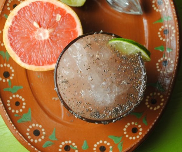 Agua Fresca de Toronja con Chia from sweetlifebake.com
