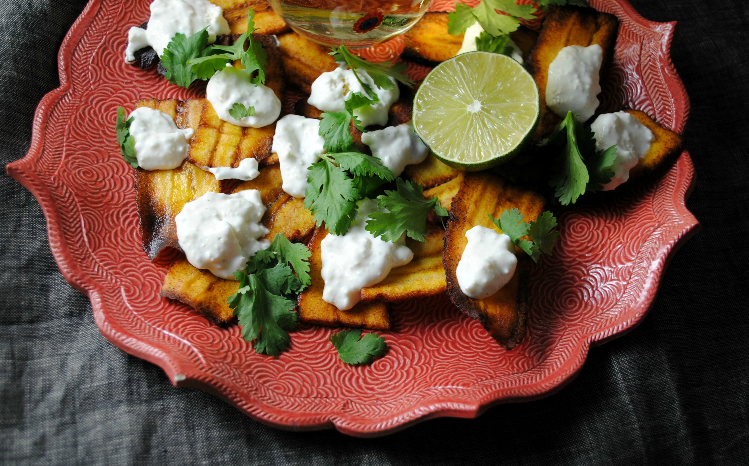 plantain-chips-queso-fresco-dip-VianneyRodriguez