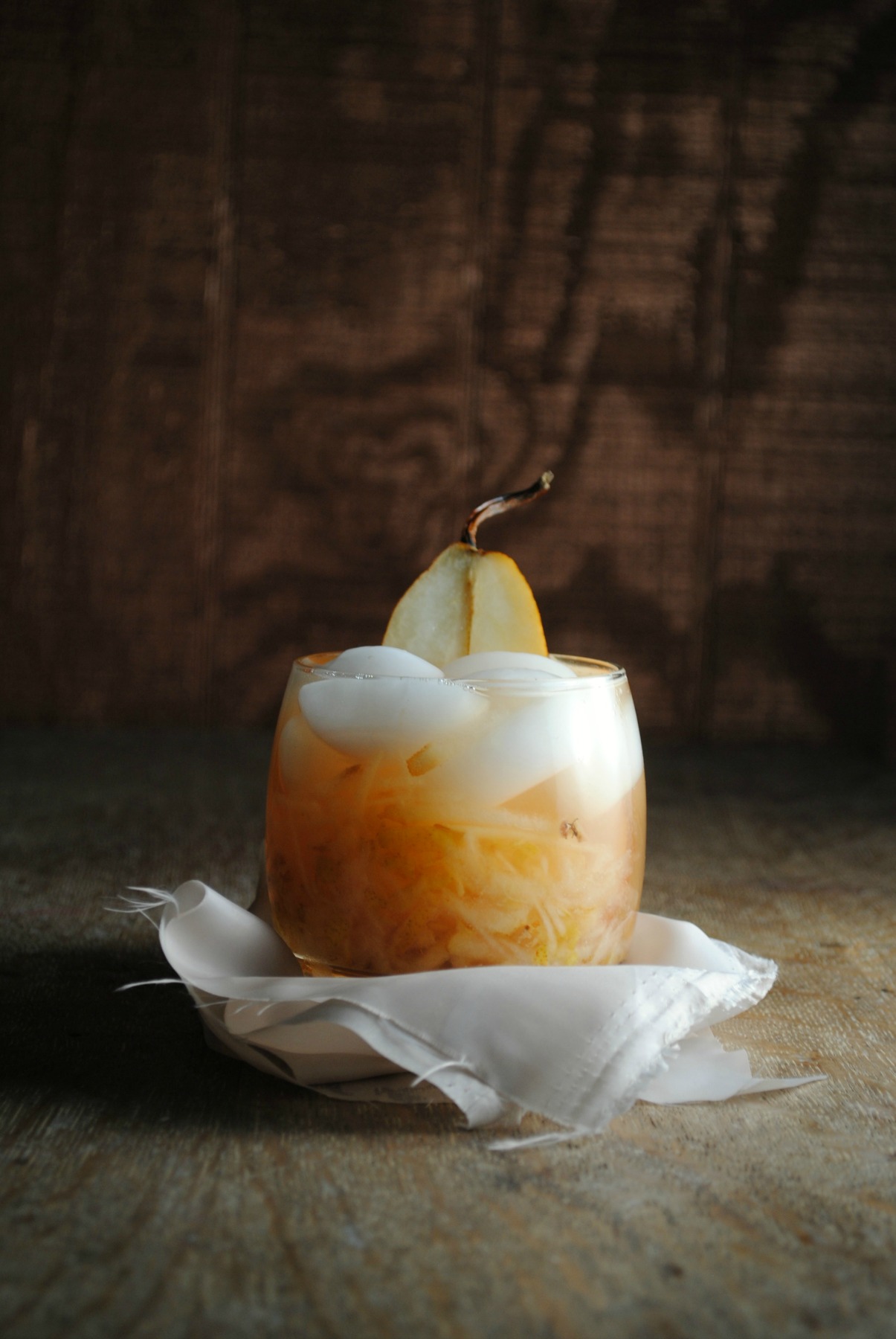 pear-vodka-cocktail-VianneyRodriguez