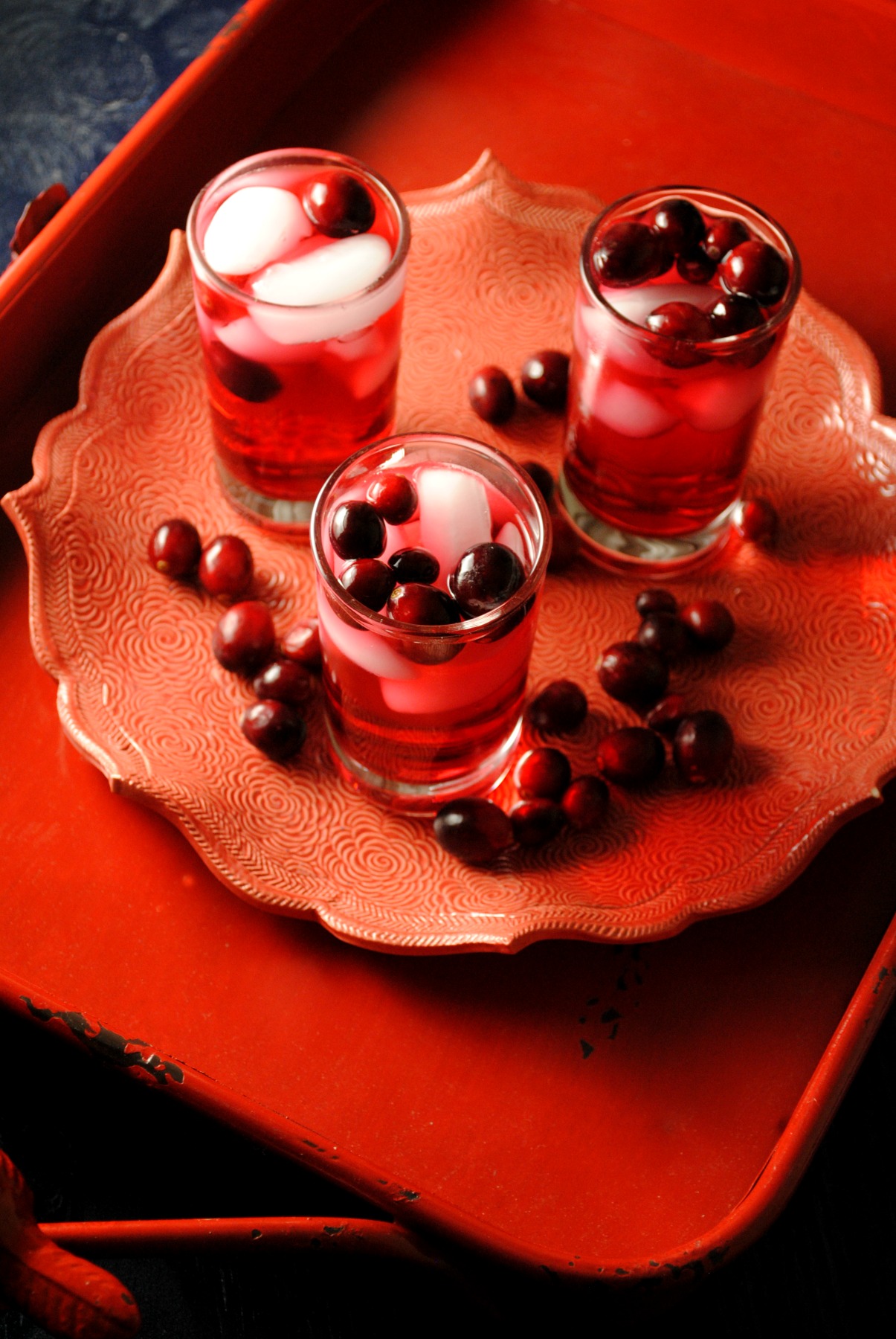 sparkling-cranberry-tea-cocktail-VianneyRodriguez-cookinglight
