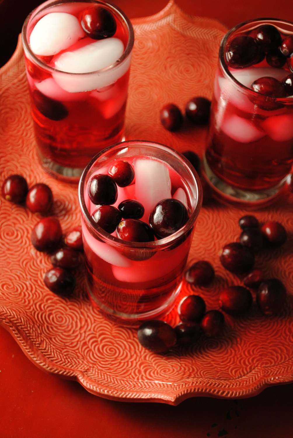 sparkling-cranberry-tea-cocktail-VianneyRodriguez-sweetlifebake