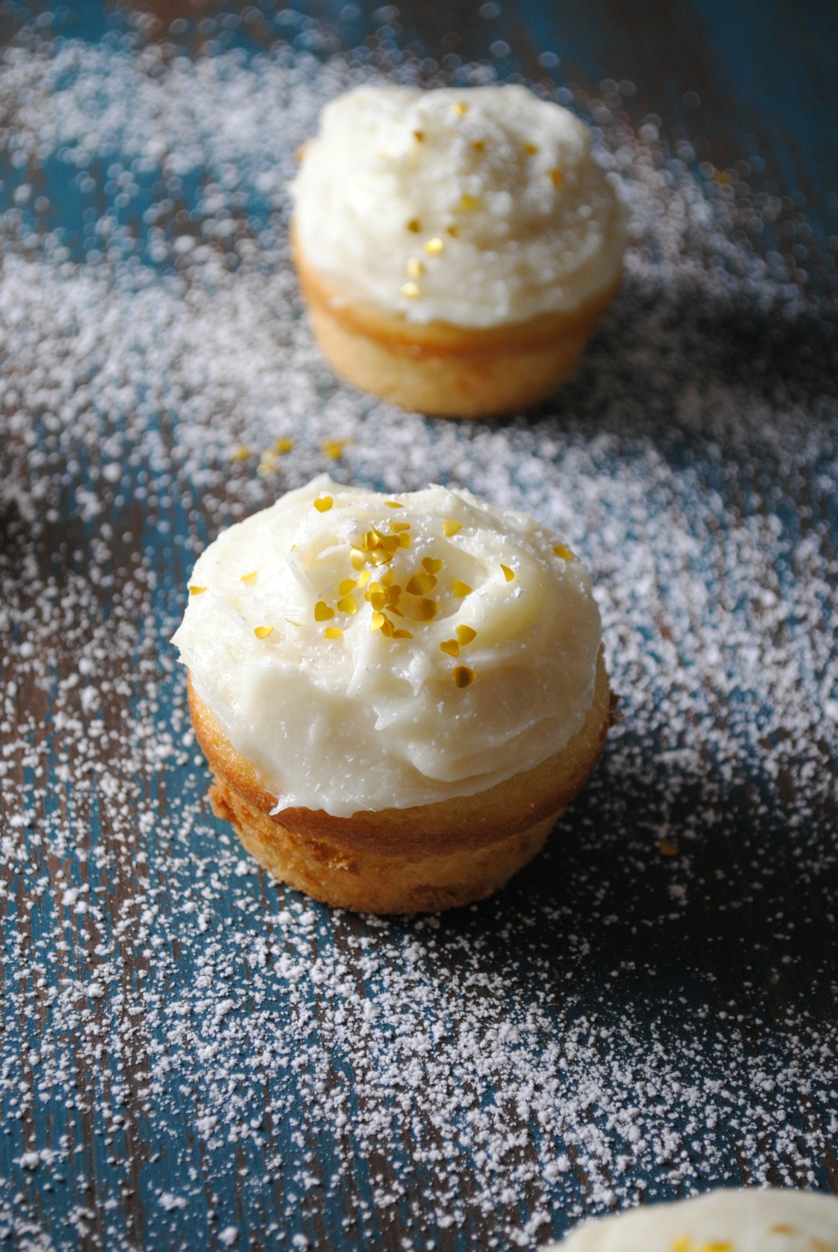 Rompope Tres Leches Cupcakes