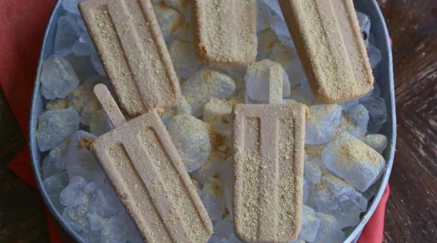 Pumpkin Pie Paletas served in ice