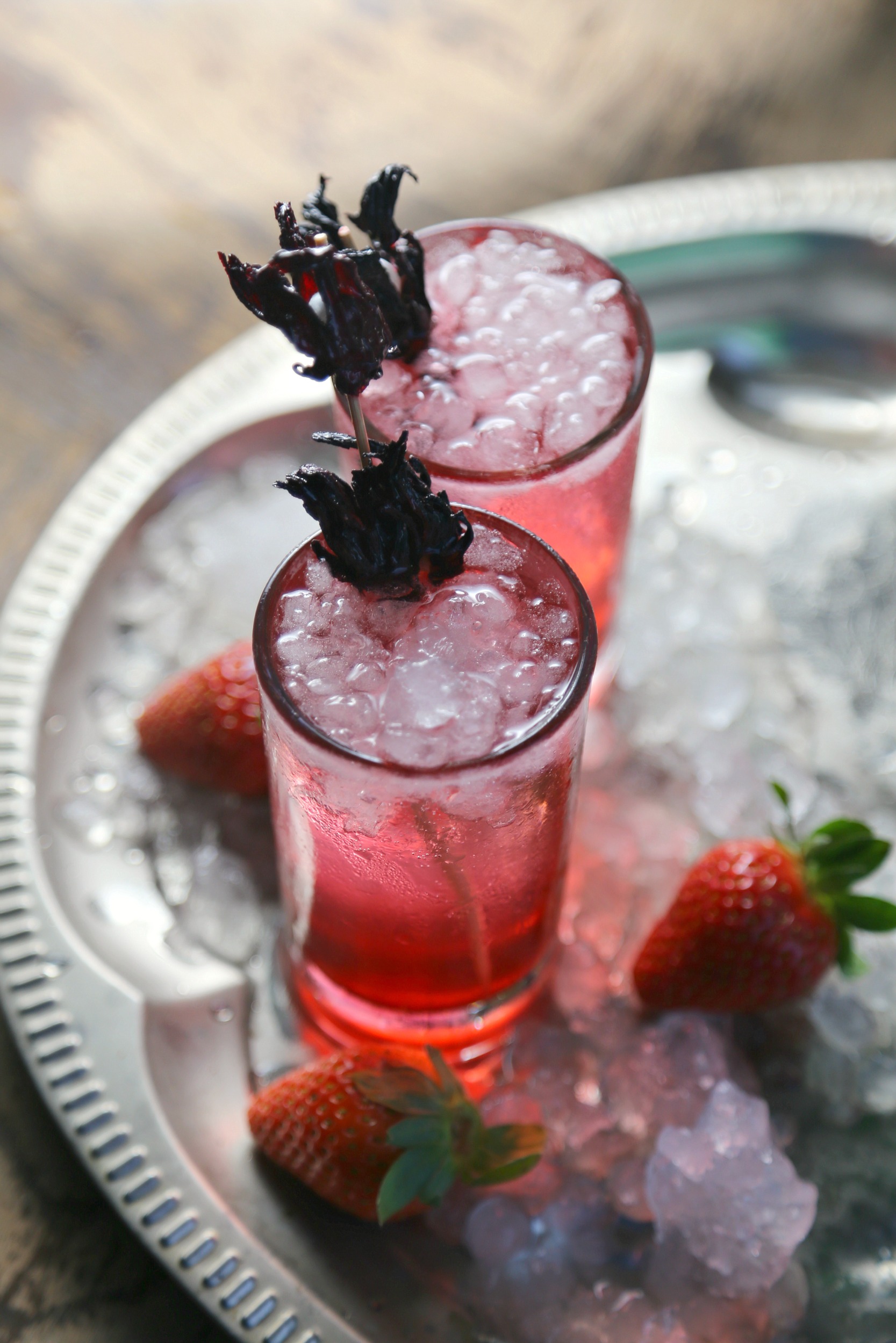 Hibiscus Strawberry Gin Cocktail - Sweet Life