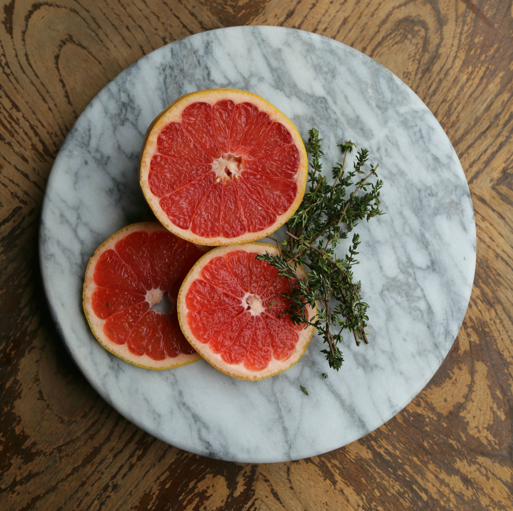 grapefruit-thyme-mocktail-vianneyrodriguez-sweetlifebake