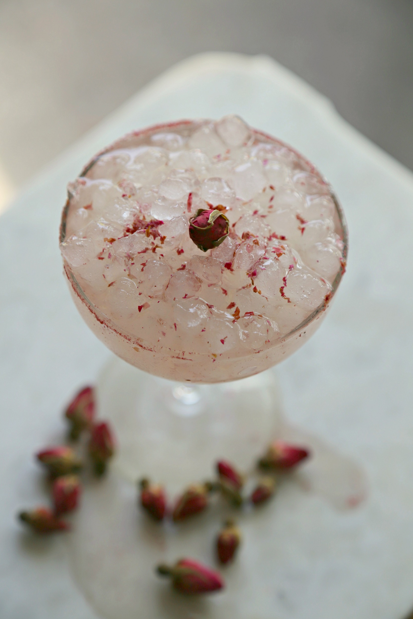 Rose Petal recipe ingredients - How to make a Rose Petal cocktail