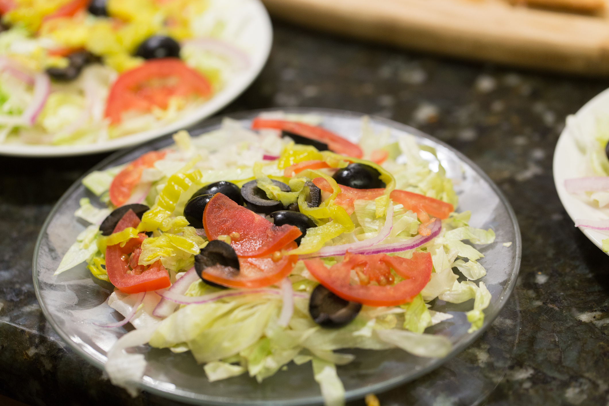 Olive Garden Salad With Spicy Olive Garden Dressing Selena Week