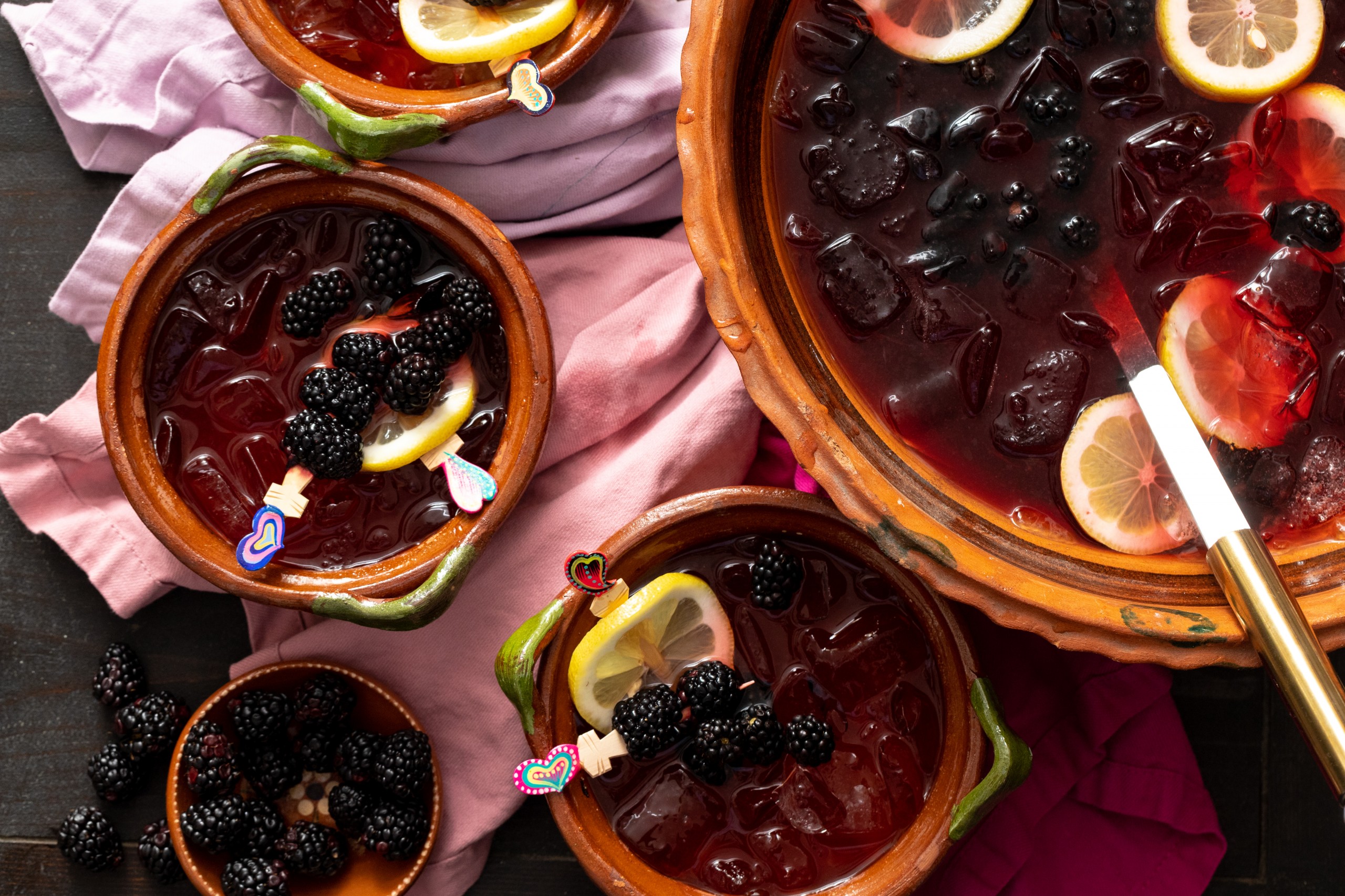 easy blackberry sangria cocktail recipe