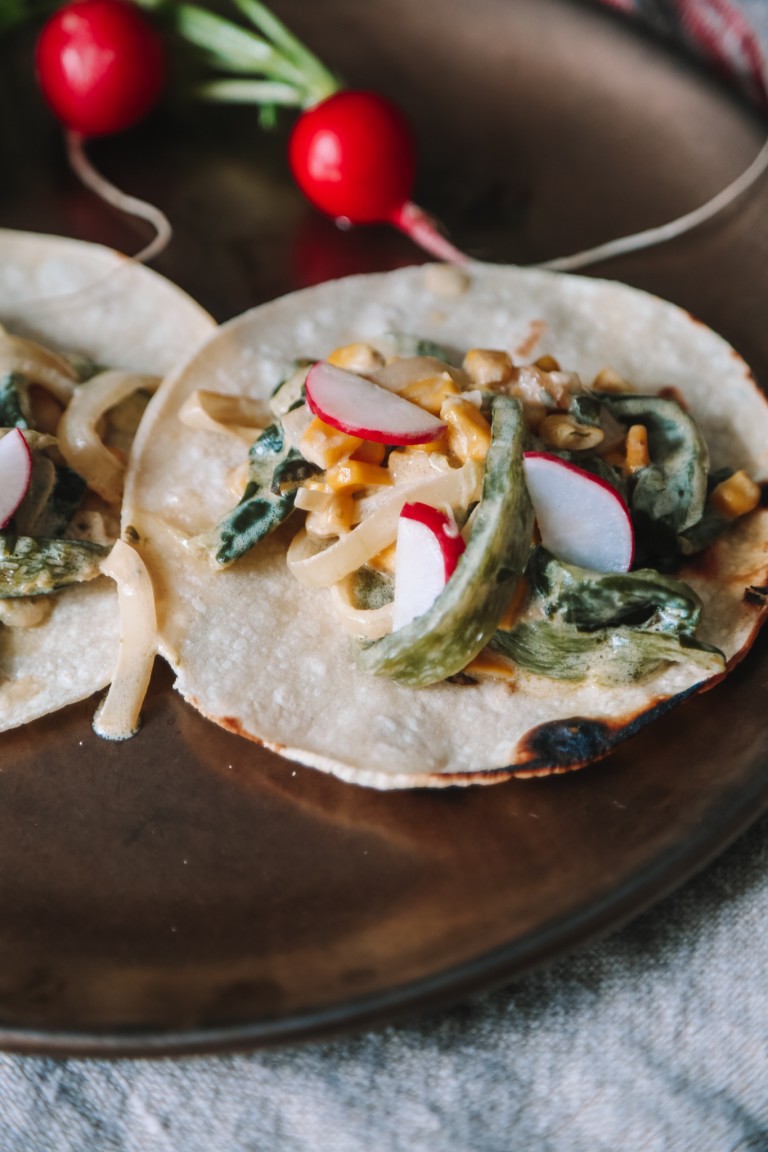 Tacos de Rajas de Poblano con Elote y Crema - Sweet Life