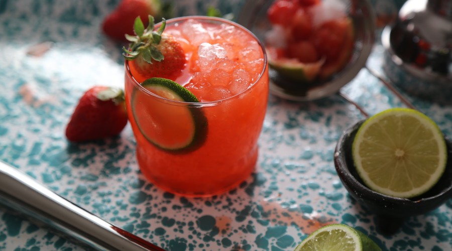 how to make a caipirinha