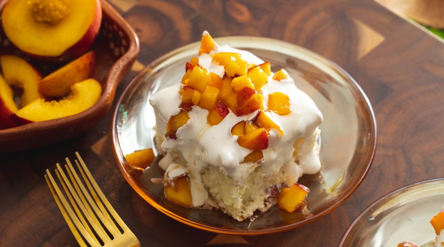 how to make a peach tres leches cake
