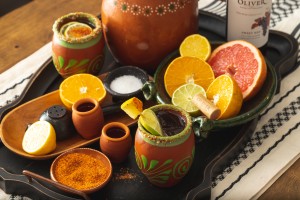 how to make red wine cantaritos